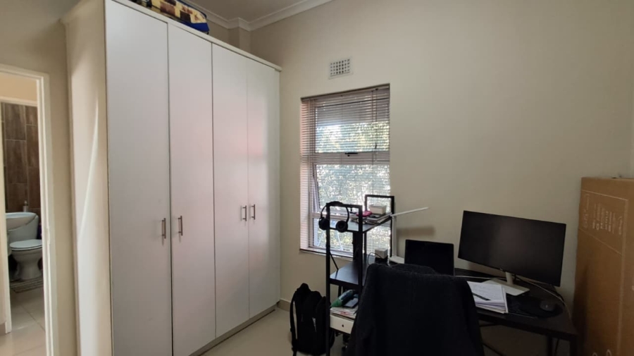 To Let 2 Bedroom Property for Rent in Buh Rein Estate Western Cape